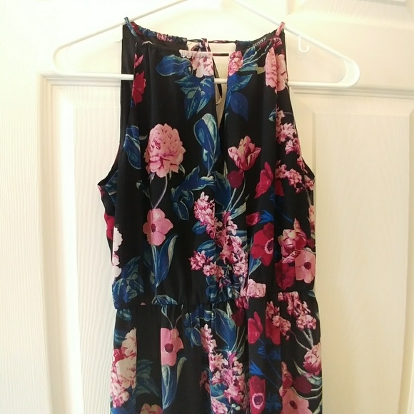 F21 Black floral maxi dress - Picture 4 of 7